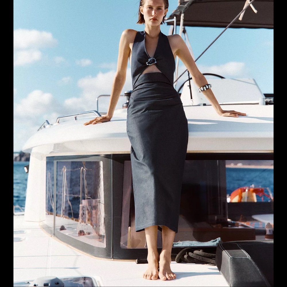 Elegant Halter Neck Dress in Dark Gray
